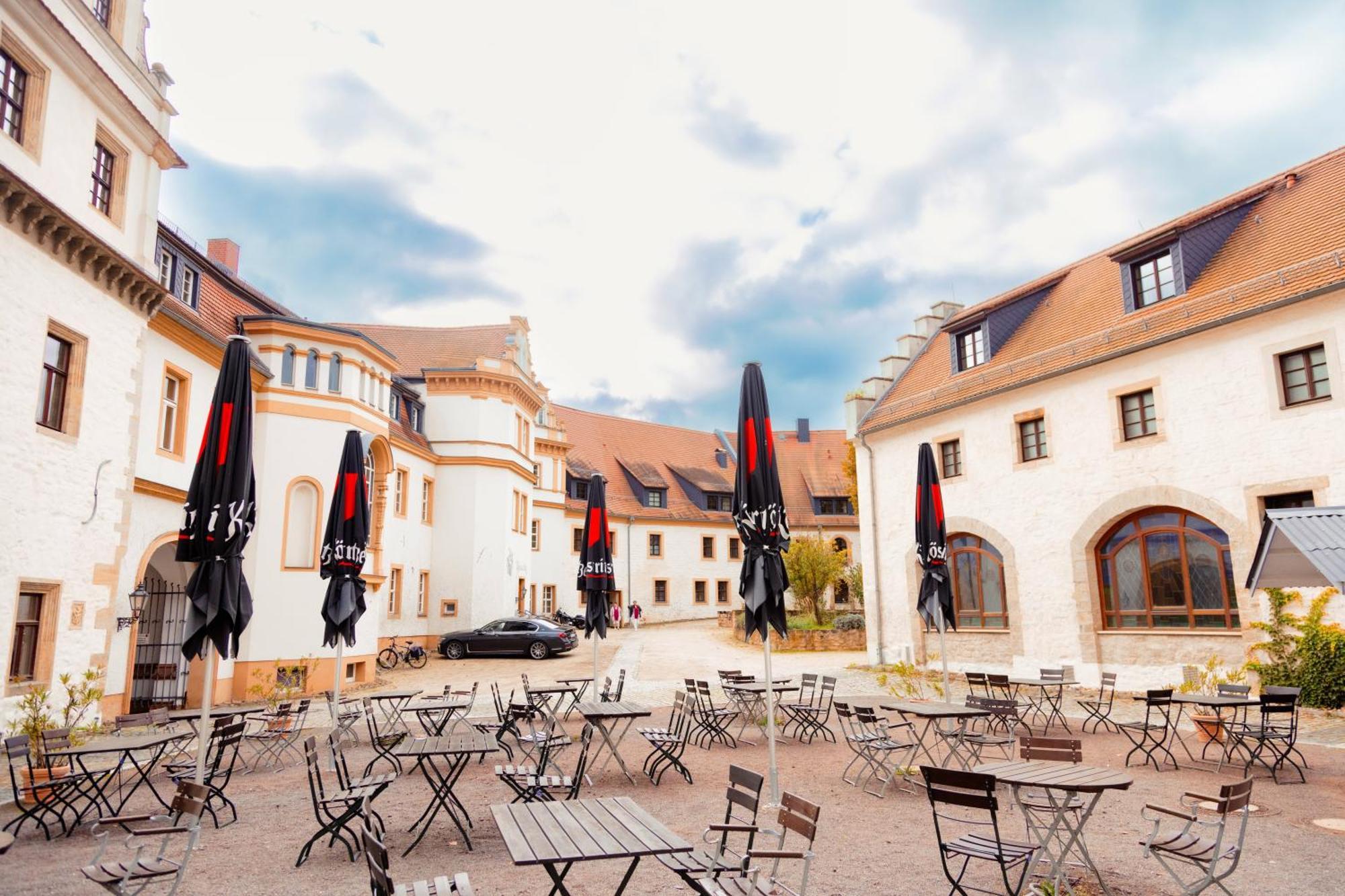 Hotel Schloss Schkopau Exterior photo